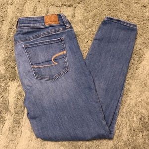 NO FLAWS 💞❤️ Women’s American Eagle Jeans Sz 10!